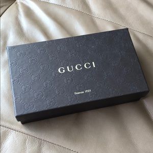 Gucci box